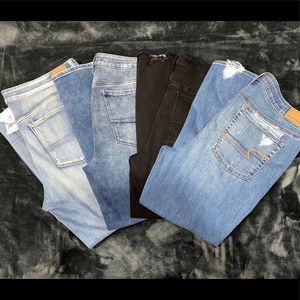 American Eagle Outfitters Jeans Bundle (18 short)